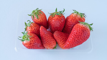 パック入りの苺