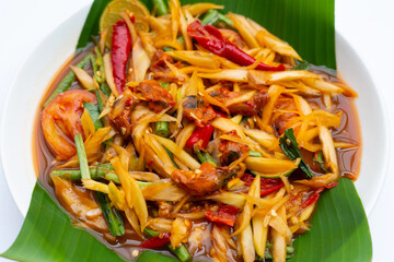 Spicy papaya salad with pickled shells