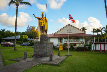 Original bronze statue of Hawaiian King Kamehameha I in Kapaau on Big Island, Hawai'i, USA -...