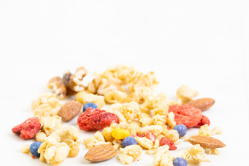 ドライフルーツ入りグラノーラとナッツ