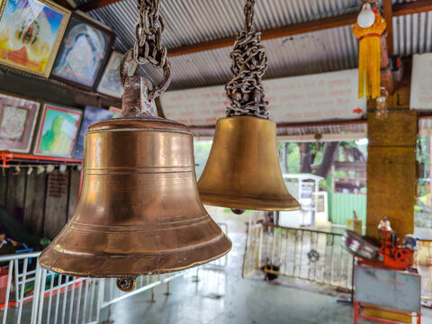 2+ Thousand Classic Hanging Bell Royalty-Free Images, Stock Photos