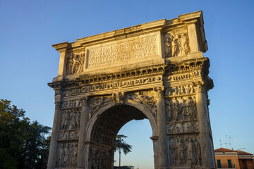 Fototapeta na wymiar Benevento: Arco di Traiano, Roman arch