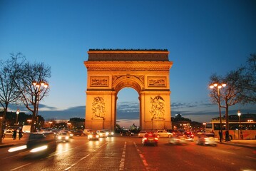 Fototapeta na wymiar l'Arc de triomphe