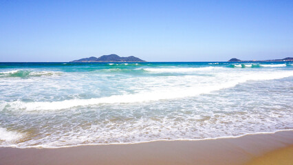 福岡の荒れた海と荒波