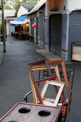 Le cornici du Marché aux puces
