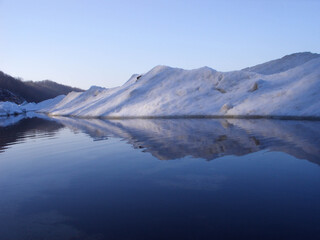 Slush on the seashore