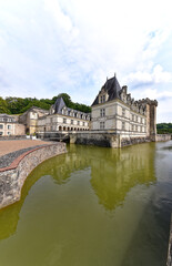 Fototapeta premium Frankreich - Villandry - Schloss Villandry - Schlossgraben