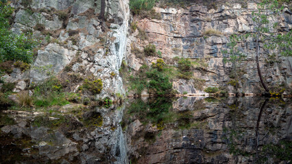 Reflets dans le lac bleu, Erquy, Côtes-d'Armor, Bretagne