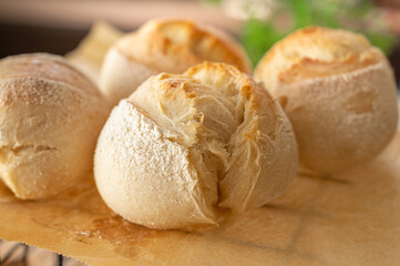 焼きあがったフランスパン