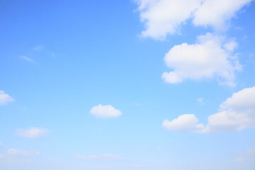 Naklejka na ściany i meble 青い空と白い雲