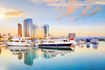 Fototapeta na wymiar City View with Marina Bay at San Diego, California