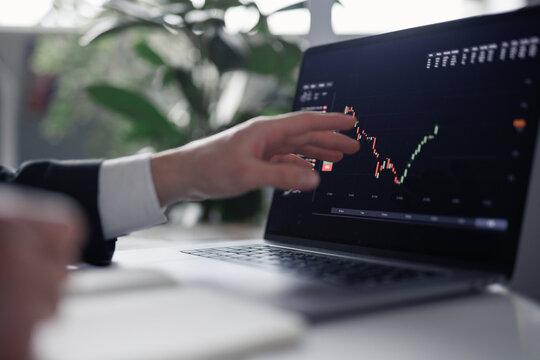 Incognito man trading on stock market