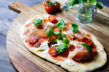 Pinsa with parma ham