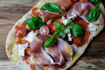 Pinsa with parma ham