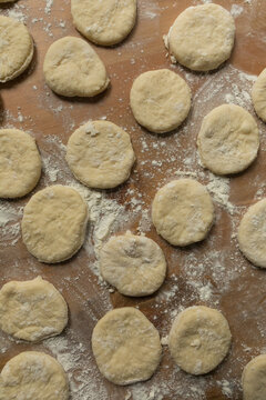 Dough circles 