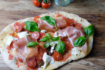 Pinsa with parma ham