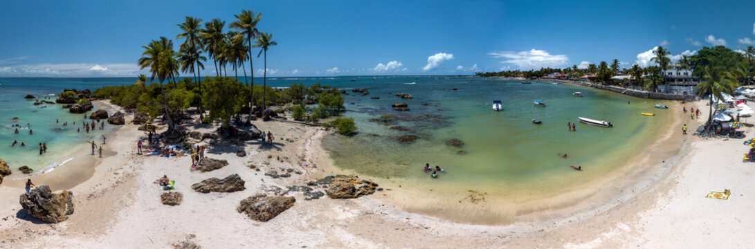 Imagem a&eacute;rea de Morro de S&atilde;o Paulo, Ilha de Tinhar&eacute;, Cairu, Bahia, Brasil