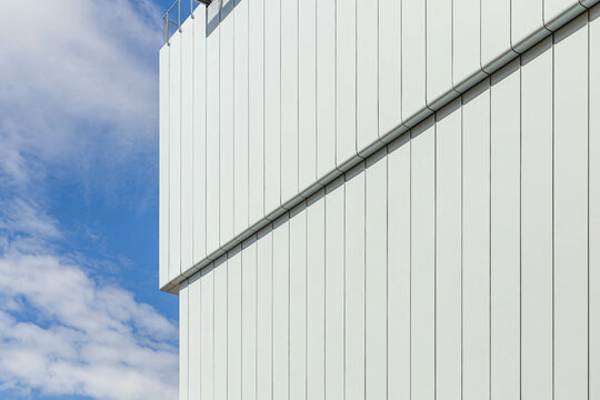Vertical lines of a white building