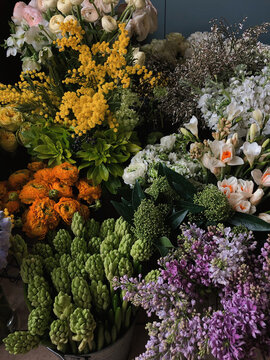 Many bouquets of fresh flowers