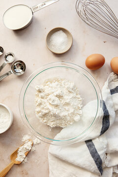 making homemade egg noodles