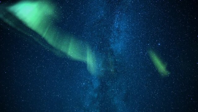 Aurora Borealis Green and Milky Way Galaxy Loop 24mm South Sky