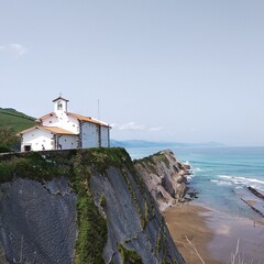 Fototapeta na wymiar Zumaya, localidad costera del Pais Vasco. Francia.