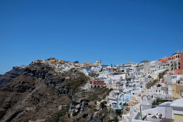 Obraz premium Panoramic view of the amazing architecture of the village of Fira in Santorini Greece