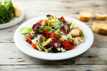 Grilled vegetable salad with cheese