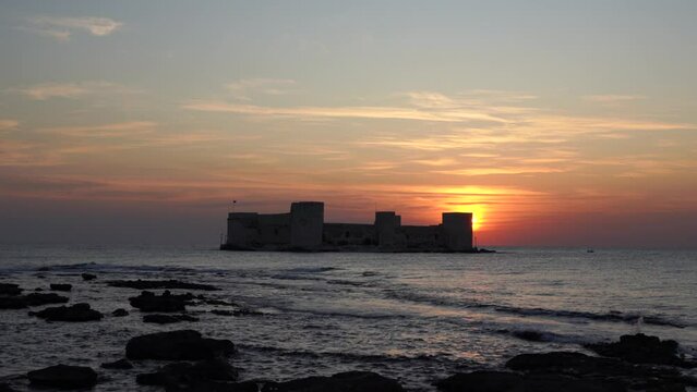 The maiden's castle (Kiz Kalesi) at sunrise. 