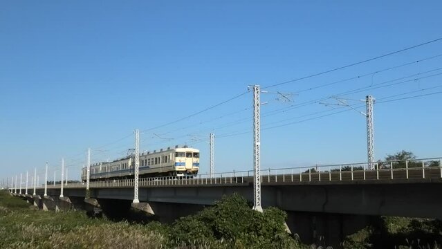 あいの風とやま鉄道線　413系