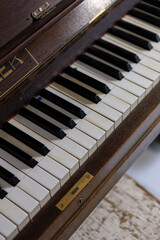Altes Klavier