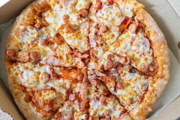 pizza cheese crust meat in a box topping sauce vegetables delicious fast food