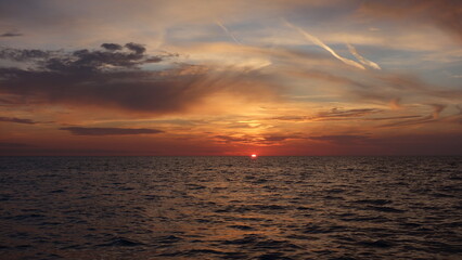 Sonnenuntergang über dem Meer