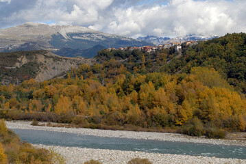 Ordesa en otoño.Pirineo aragones