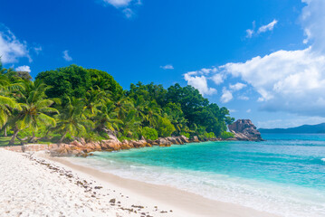 Obraz na płótnie Canvas Anse Severe beach on La Digue island, Seychelles