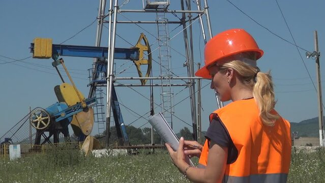 Oil Pump Gas Petroleum Extraction, Gasoline Industry Crisis, Engineer Worker, Oil-Well Digging Extracting Resource, Energy Power