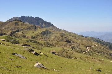 Fototapeta na wymiar View of beautiful mountains of Parashar lake, Himachal Pradesh, India