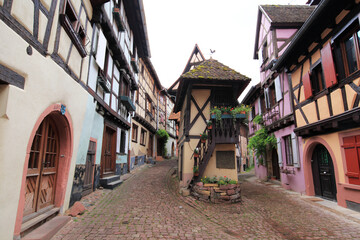 Fototapeta na wymiar Streets of Eguisheim, Alsace, France