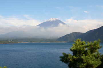 日本の世界遺産　富士山に朝焼けの風景　千円札 旧五千円札
