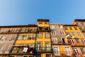 Fototapeta na wymiar Colorful architecture of Porto