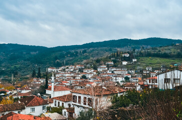 Fototapeta na wymiar view of the town of sirince