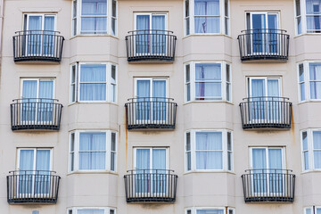 Window frame patterns of buildings in London