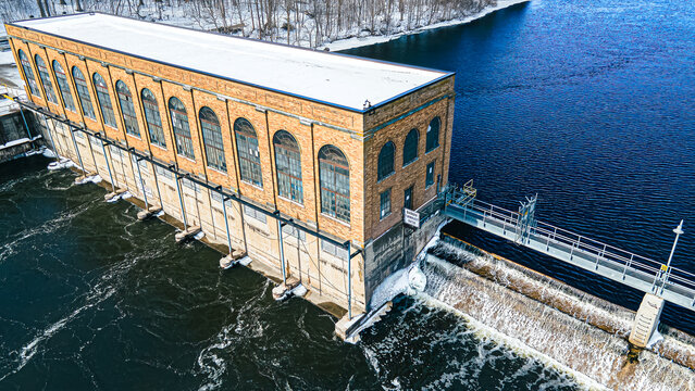 Power house of the dam in winter