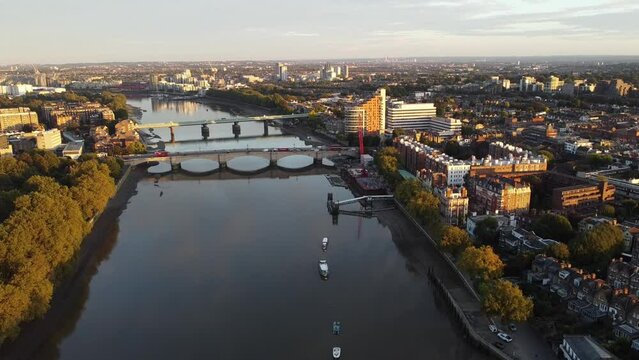 Putney bridge, wandsworth, london, england