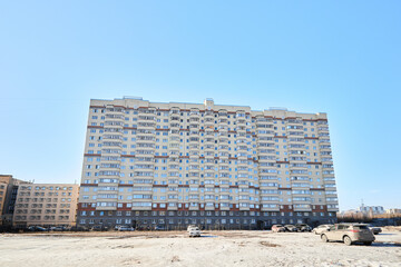 Obraz premium View of the house from the ground 