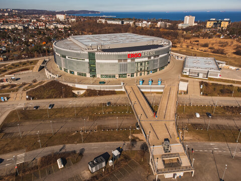 Sports arena in Gdańsk and the green road on Żabianka.
