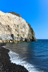 Fototapeta na wymiar Mesa Pigadia Beach - Santorini, Greece