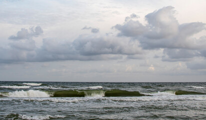 fale morskie morze chmury - obrazy, fototapety, plakaty