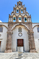 Fototapeta na wymiar Orthodox Church - Emporio, Santorini, Greece