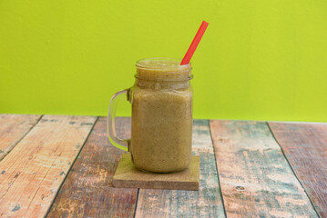 Green smoothies with avocado are the perfect companion in diets to lose weight. It is rich in fiber...